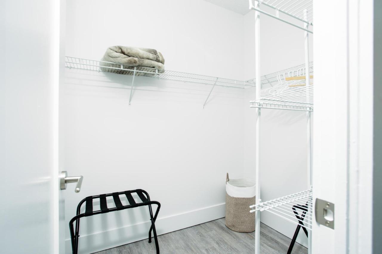 Stylish Suite At 300 Front Street W 토론토 외부 사진