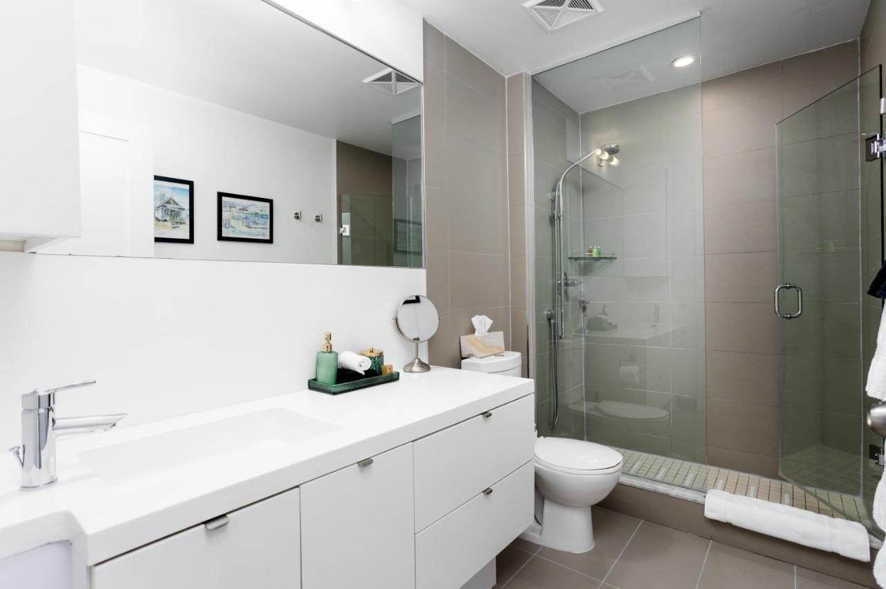 Stylish Suite At 300 Front Street W 토론토 외부 사진