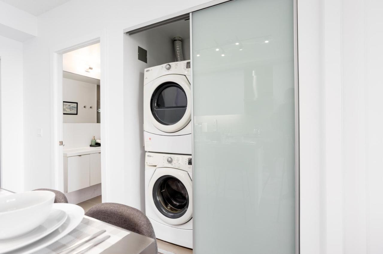 Stylish Suite At 300 Front Street W 토론토 외부 사진